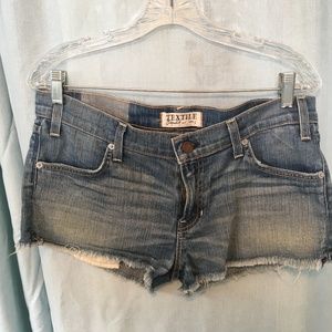 TEXTILE Elizabeth and James Dixon Jean Shorts NWOT